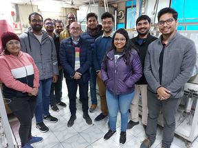 Group of students and Professor De Blasio at a lab in IIT-Delhi, January 2023. 